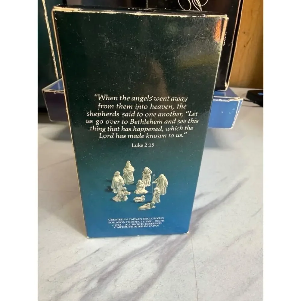 Avon vintage nativity